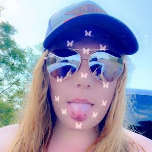 Meet your Posher, Kallie